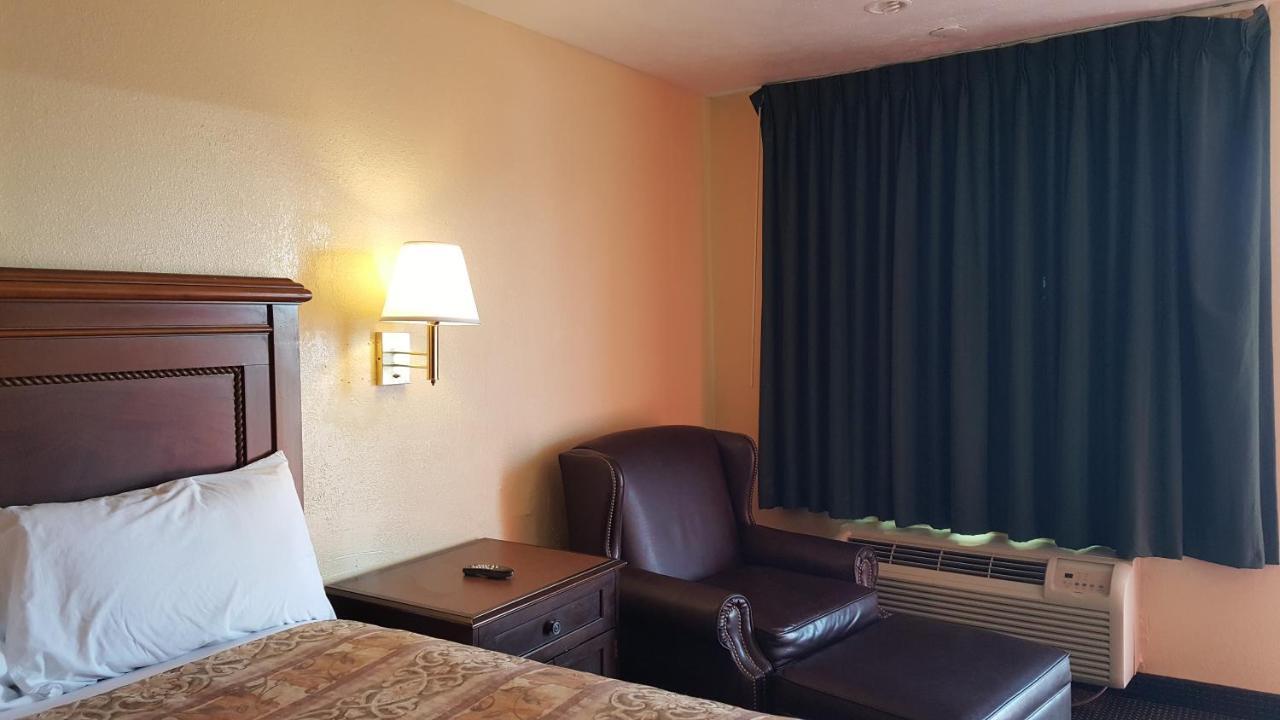 Garden Inn And Extended Stay Shepherdsville Exteriör bild
