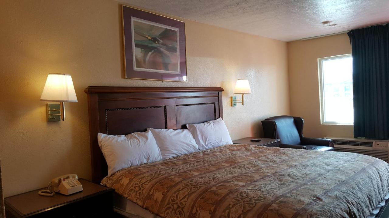 Garden Inn And Extended Stay Shepherdsville Exteriör bild
